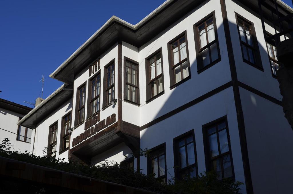 Haci Abdullahlar Konagi Hotel Mudurnu Esterno foto