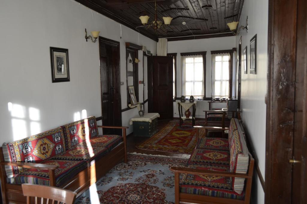 Haci Abdullahlar Konagi Hotel Mudurnu Esterno foto