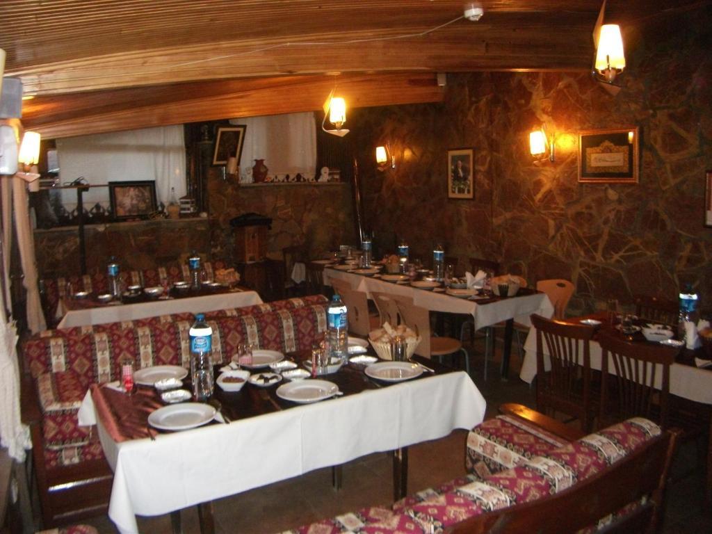 Haci Abdullahlar Konagi Hotel Mudurnu Esterno foto